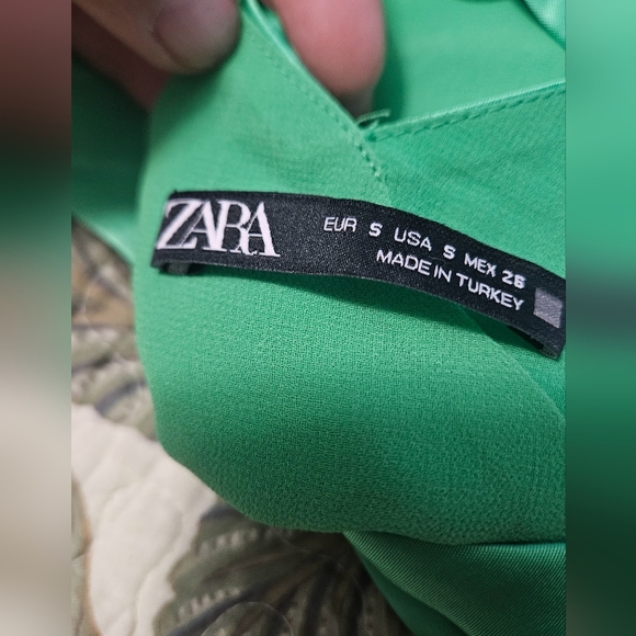 ZARA Intense Green Sstin Effect Asymmetric Wrap Front Tie Top. Size Small - Picture 6 of 14